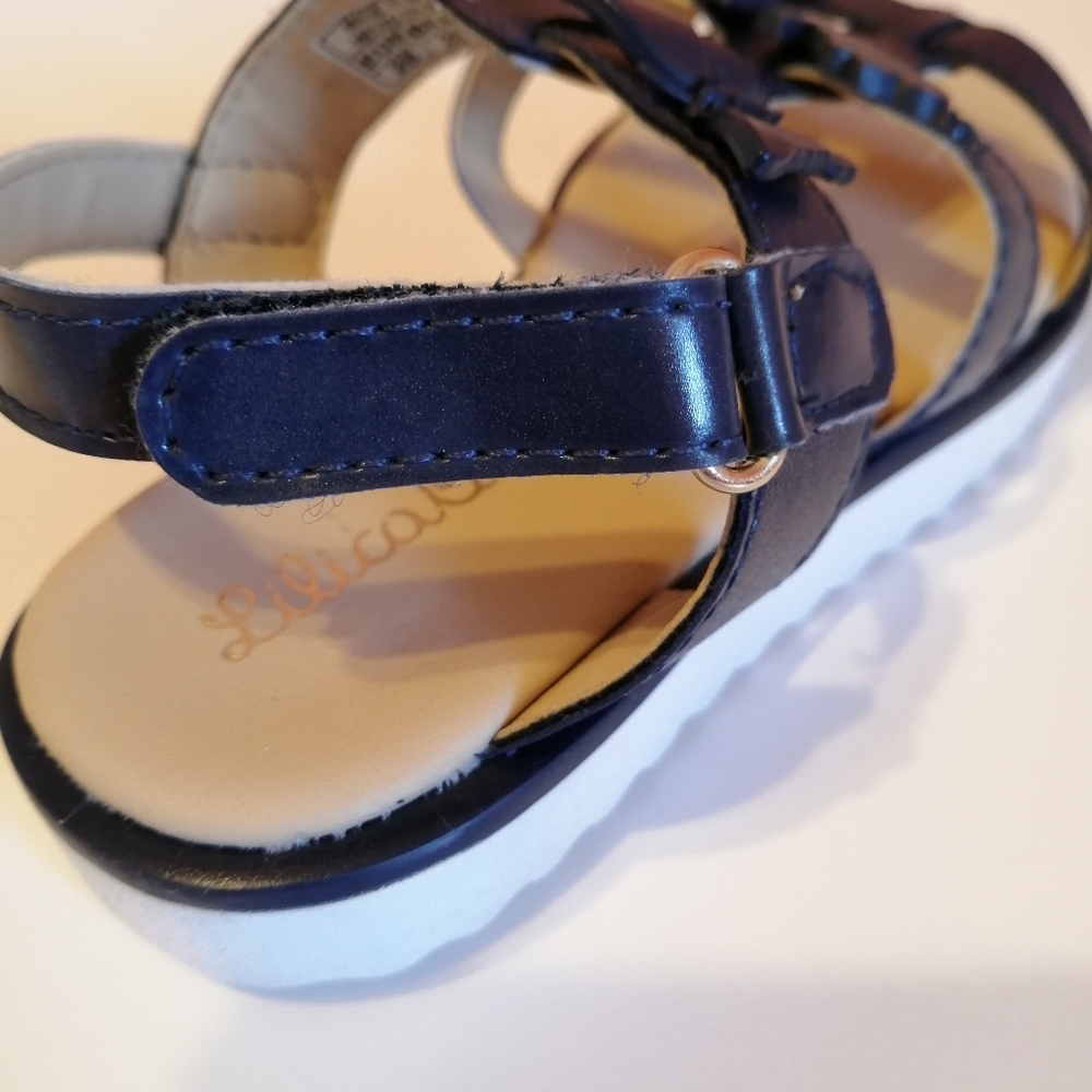 Girl's Sandals - Size 10 - Picture 5 of 6